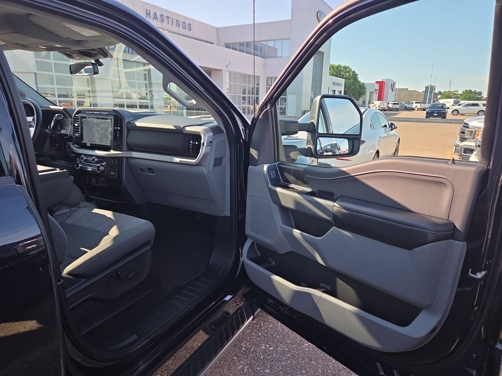 2023 Ford F-150 XLT 302A