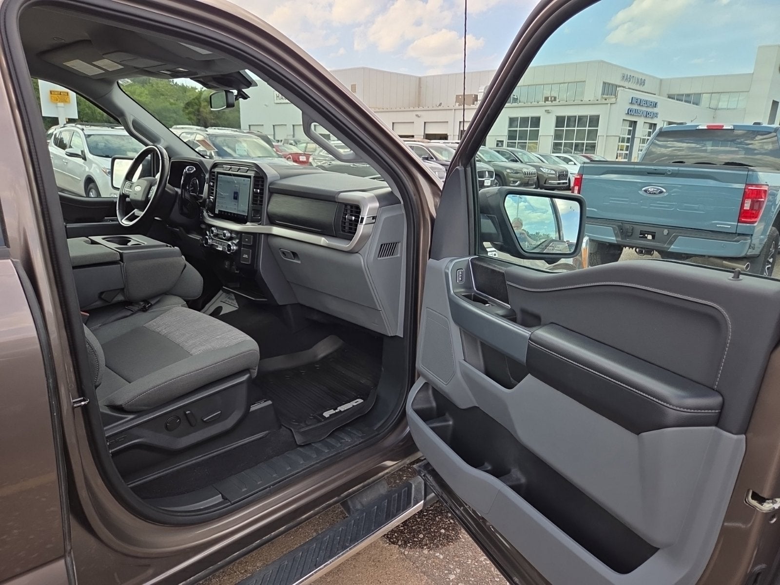 2023 Ford F-150 XLT 302A