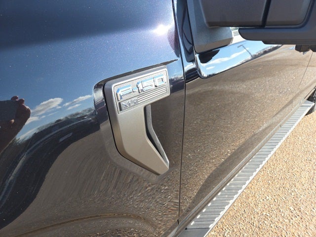 2022 Ford F-150 XLT Sport 302A