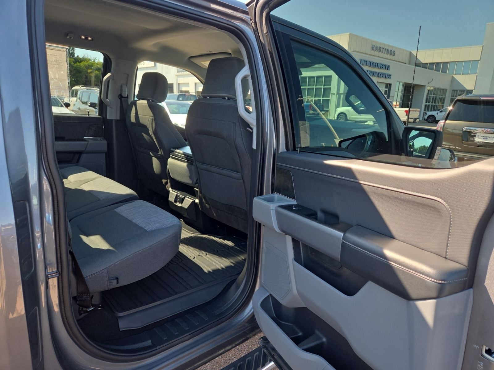 2023 Ford F-150 XLT 302A