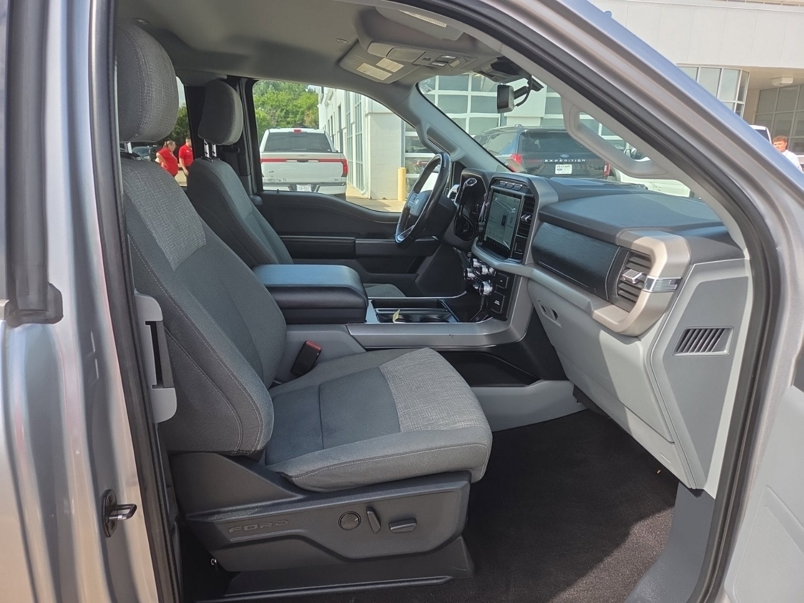 2022 Ford F-150 XLT 302A FX4
