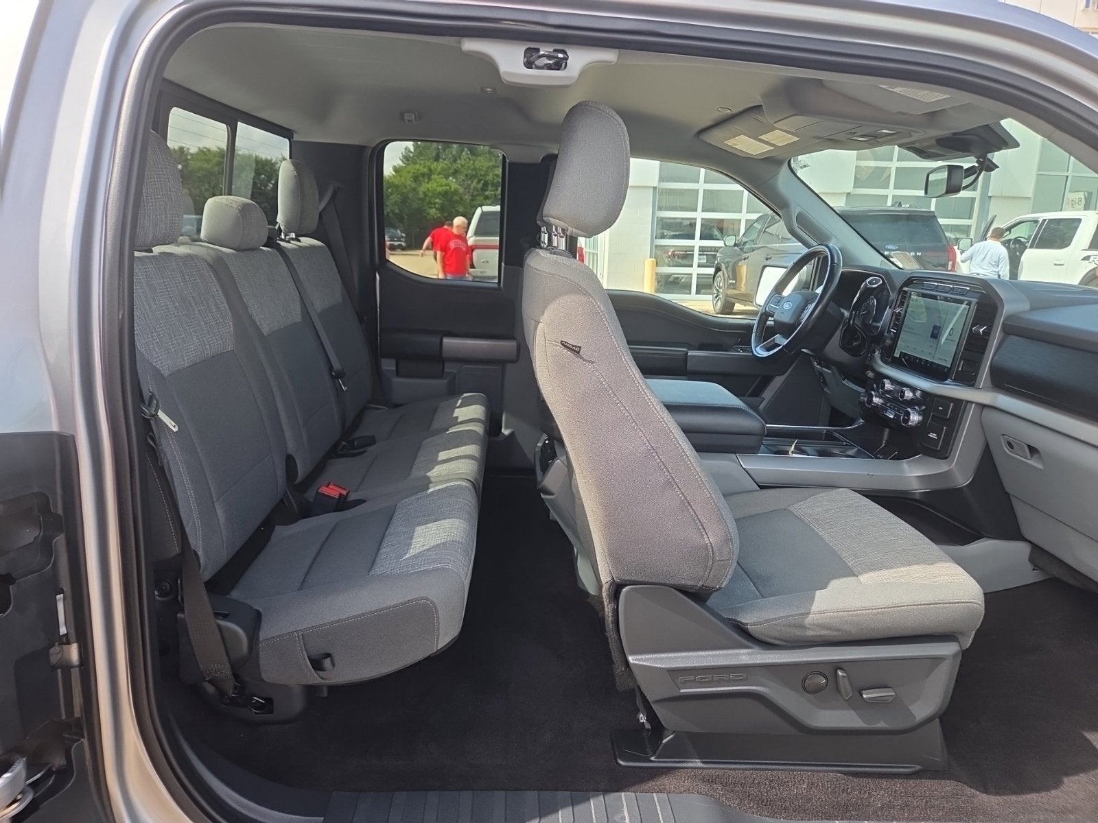 2022 Ford F-150 XLT 302A FX4