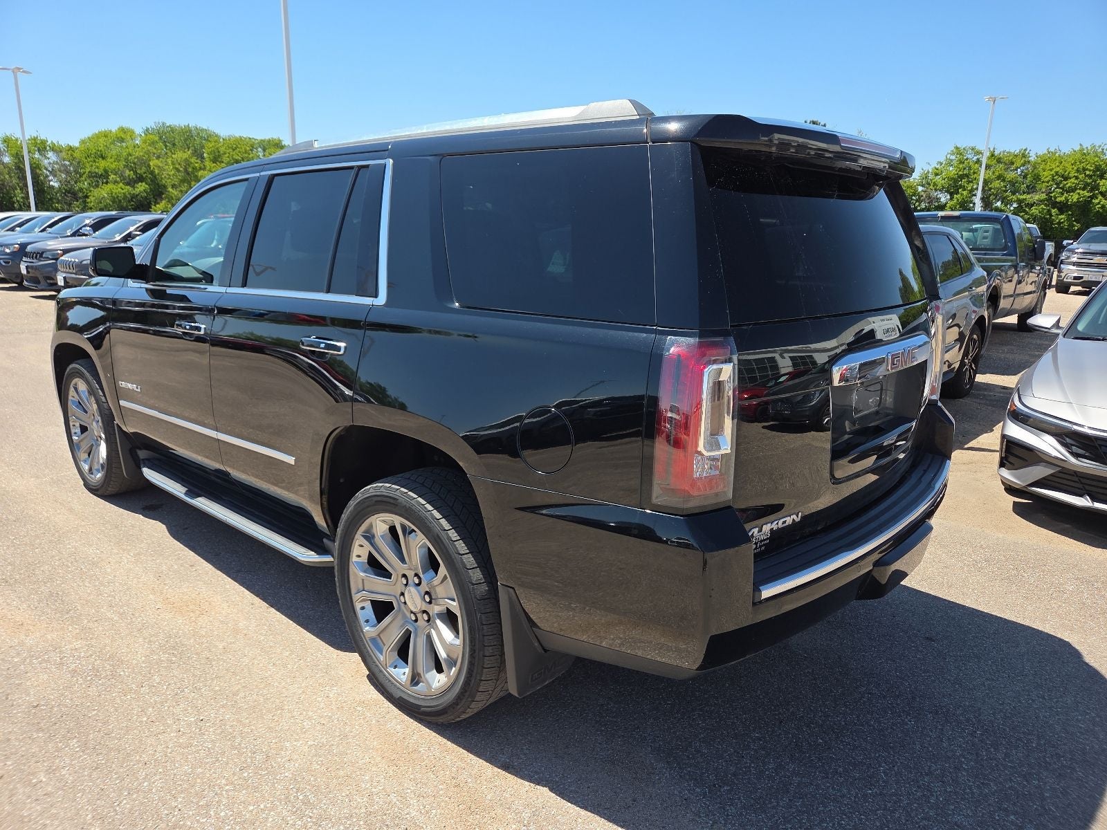 2016 GMC Yukon Denali 5SA