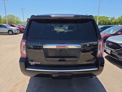 2016 GMC Yukon Denali 5SA