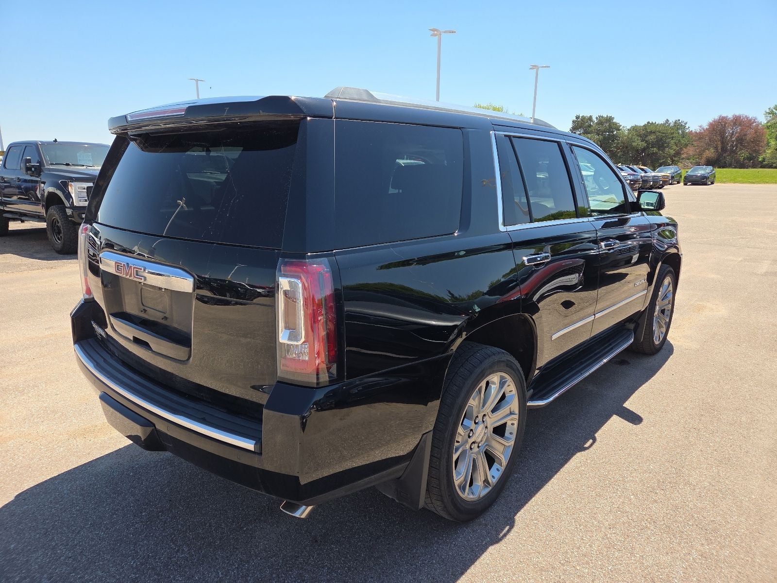 2016 GMC Yukon Denali 5SA