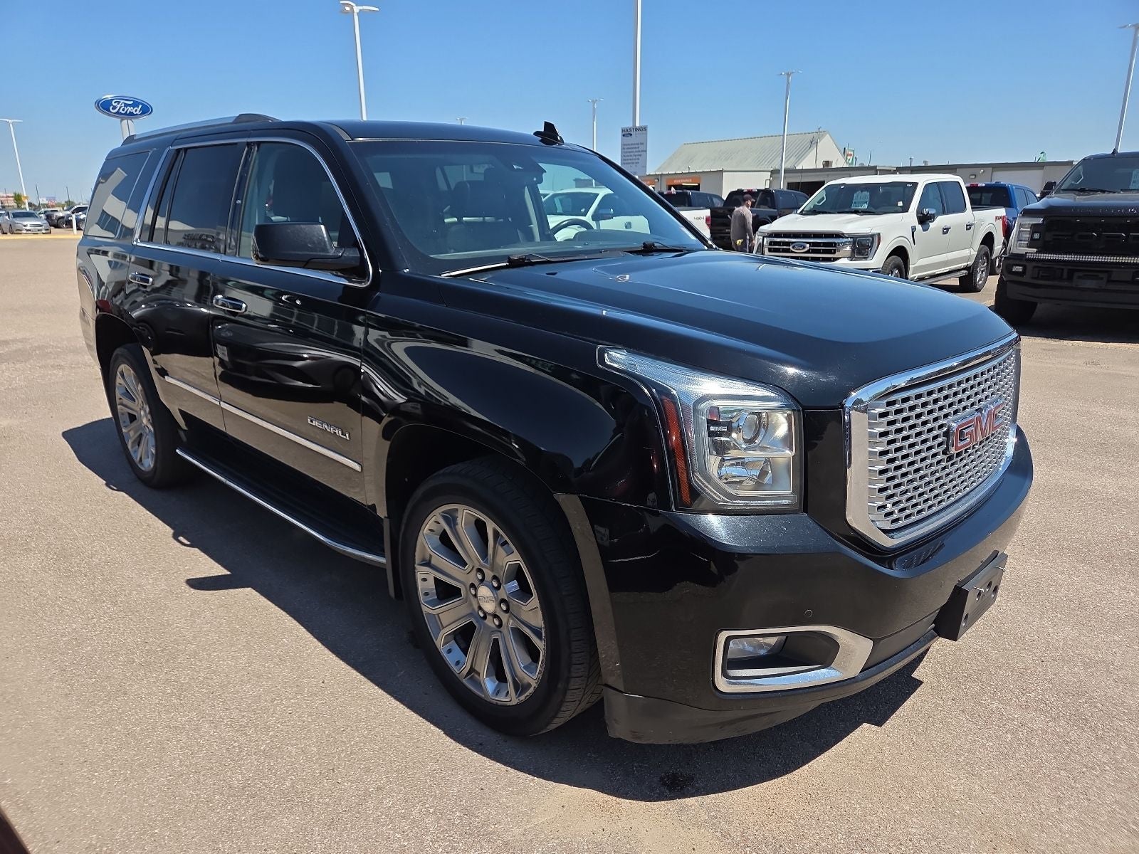 2016 GMC Yukon Denali 5SA