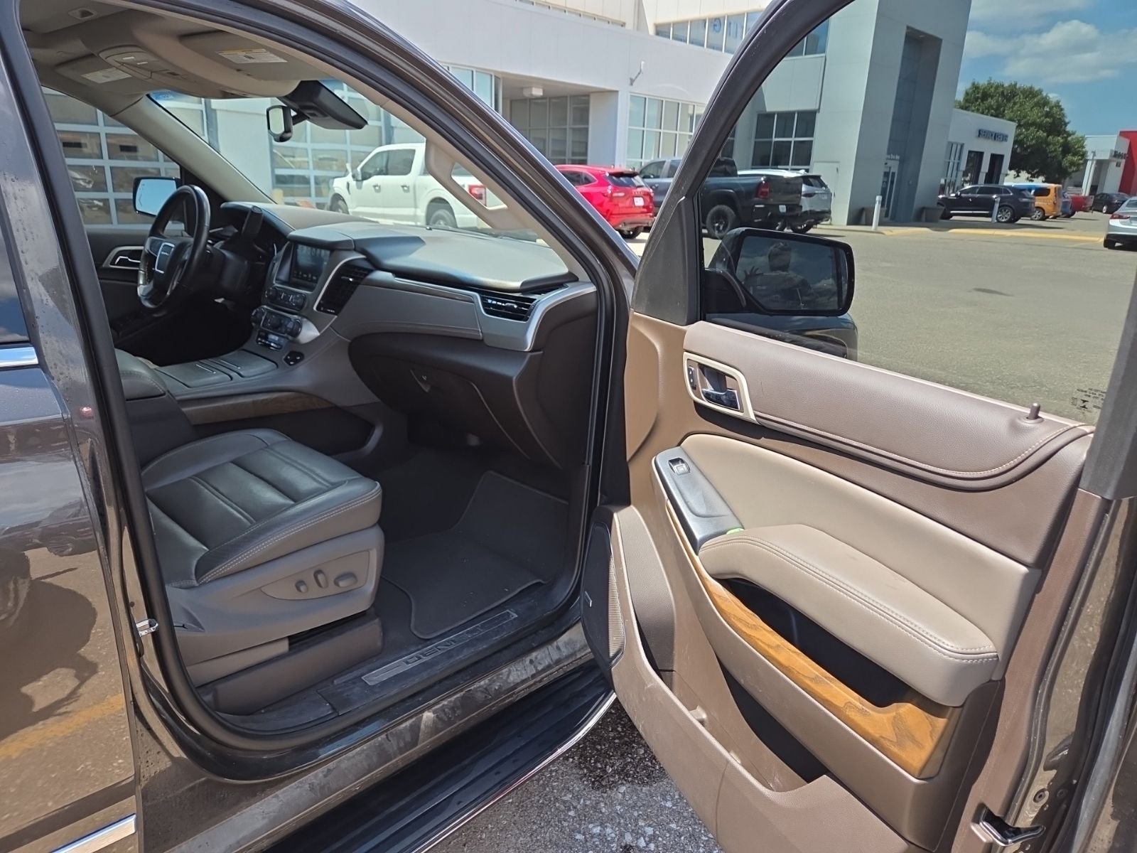 2019 GMC Yukon XL Denali 5SA