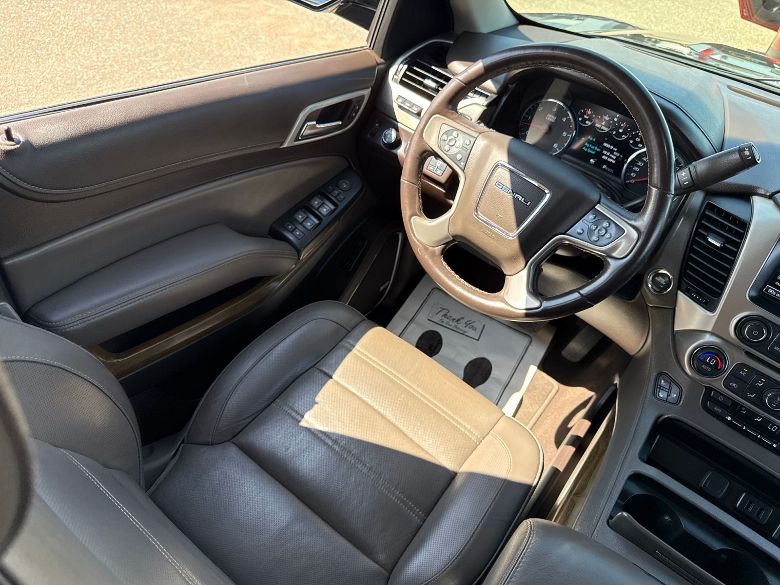 2019 GMC Yukon XL Denali 5SA