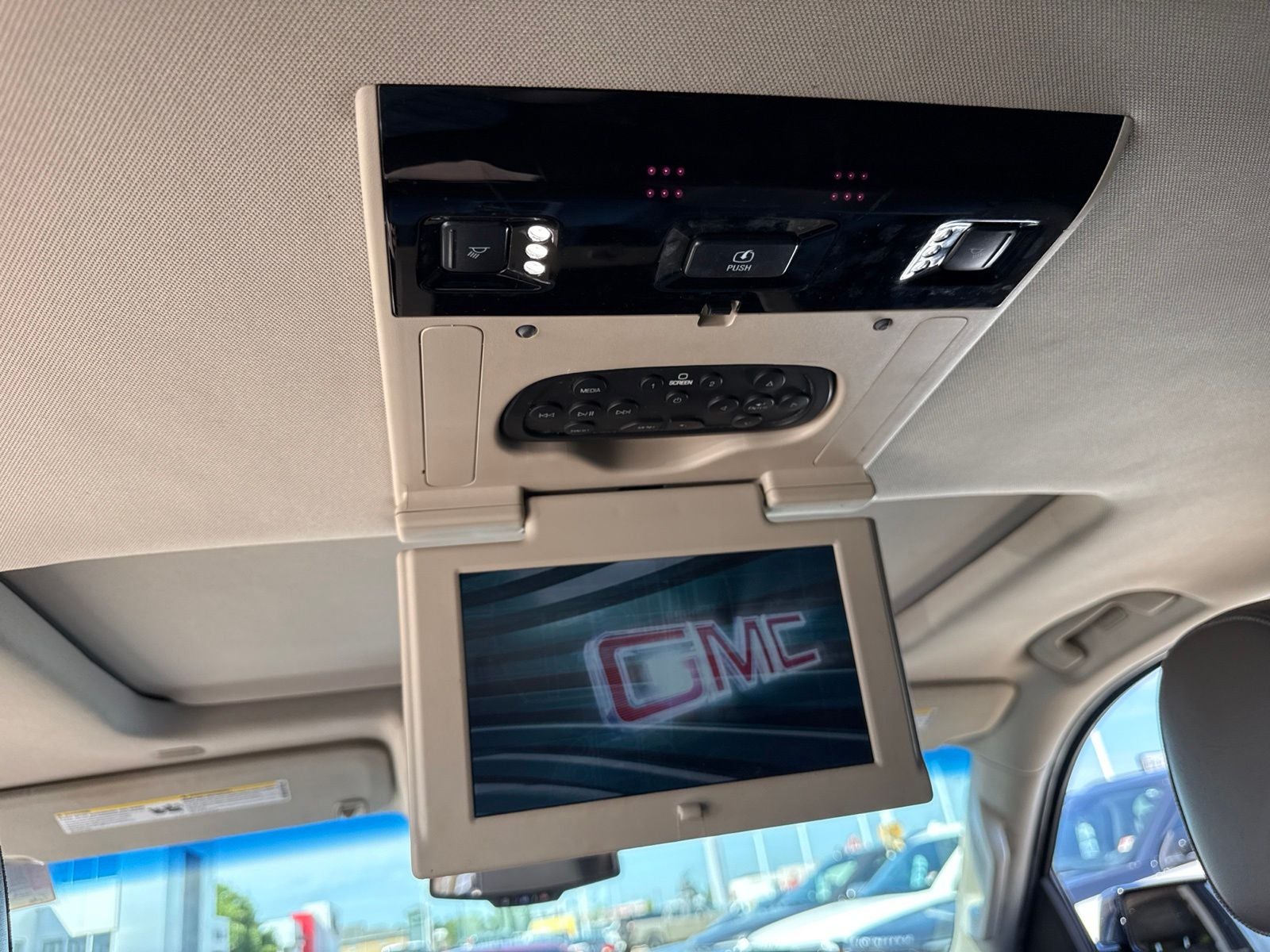 2019 GMC Yukon XL Denali 5SA