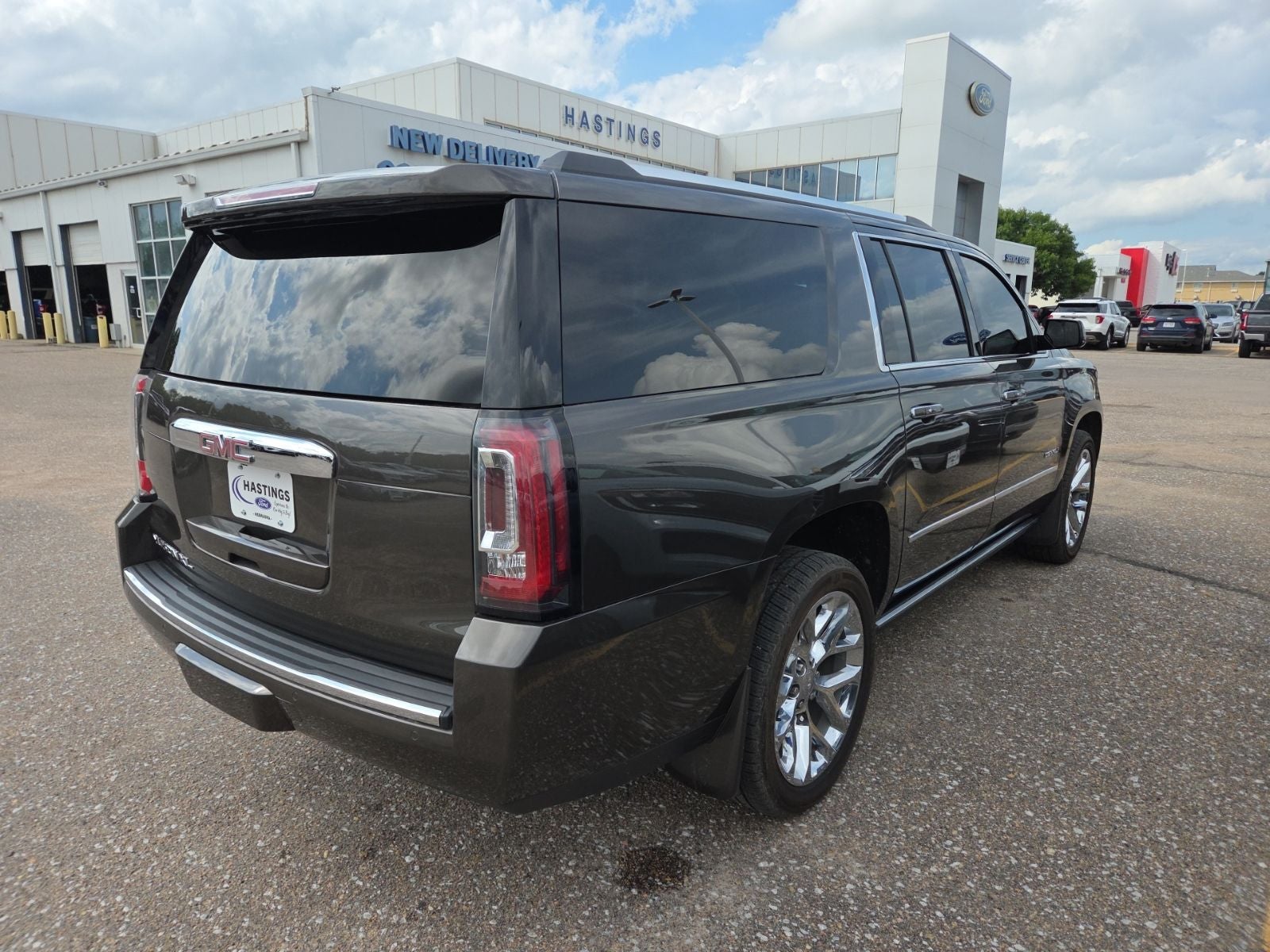 2019 GMC Yukon XL Denali Ultimate 5SA