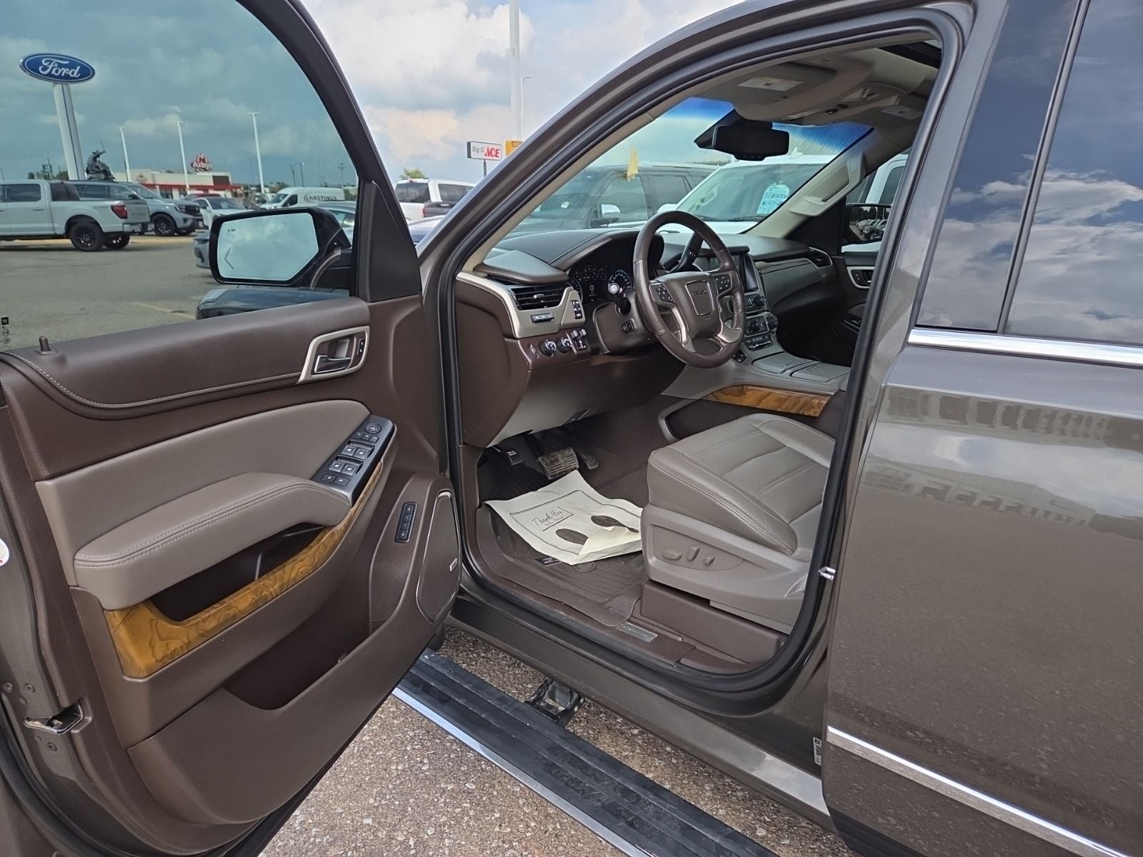 2019 GMC Yukon XL Denali Ultimate 5SA
