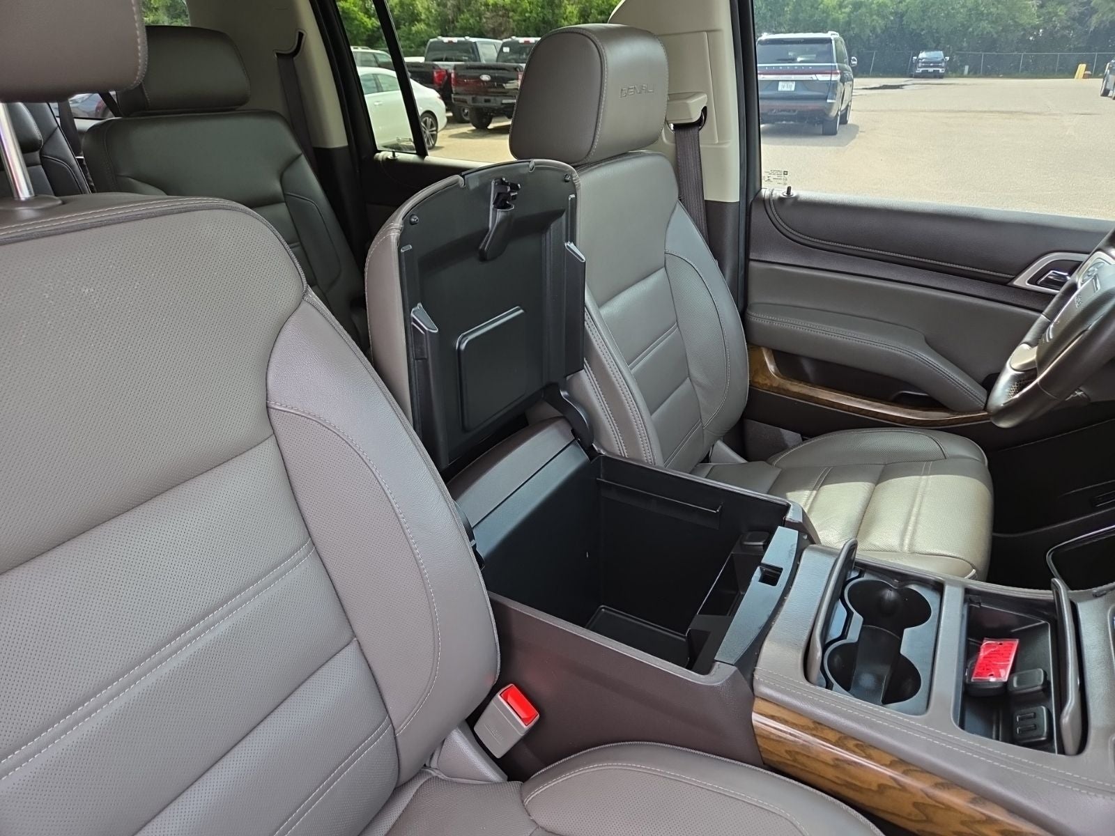 2019 GMC Yukon XL Denali Ultimate 5SA