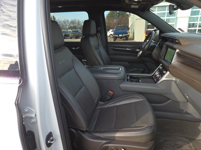 2022 GMC Yukon XL Denali 5SA