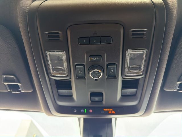 2022 GMC Yukon XL Denali 5SA