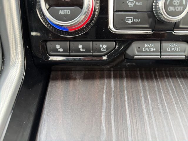 2022 GMC Yukon XL Denali 5SA