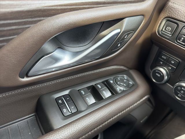 2022 GMC Yukon XL Denali 5SA