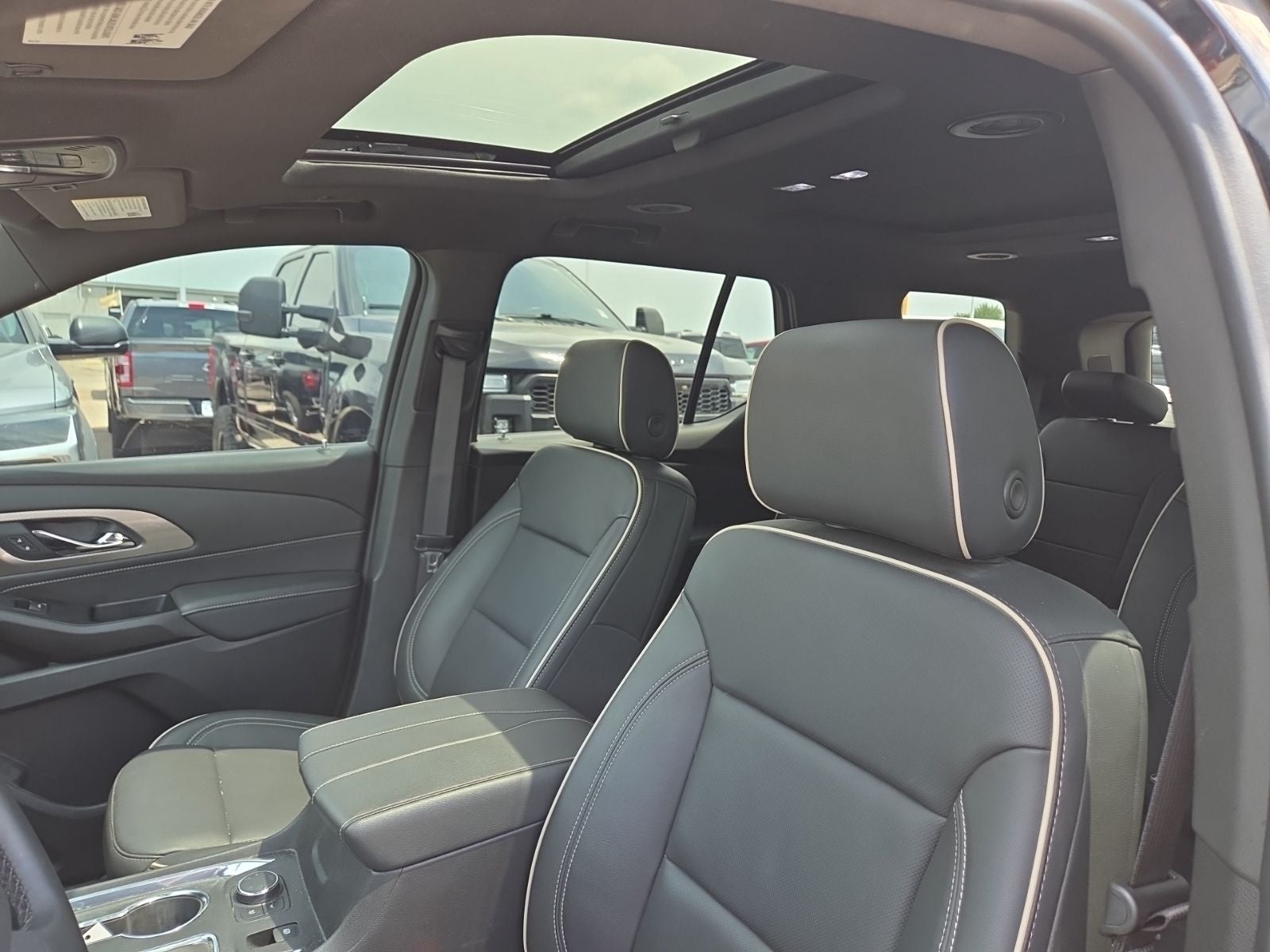 2023 Chevrolet Traverse Premier Redline 1LZ