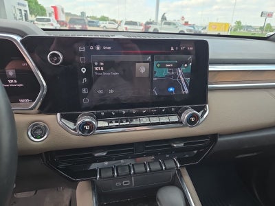 2024 GMC Canyon Denali 5SB