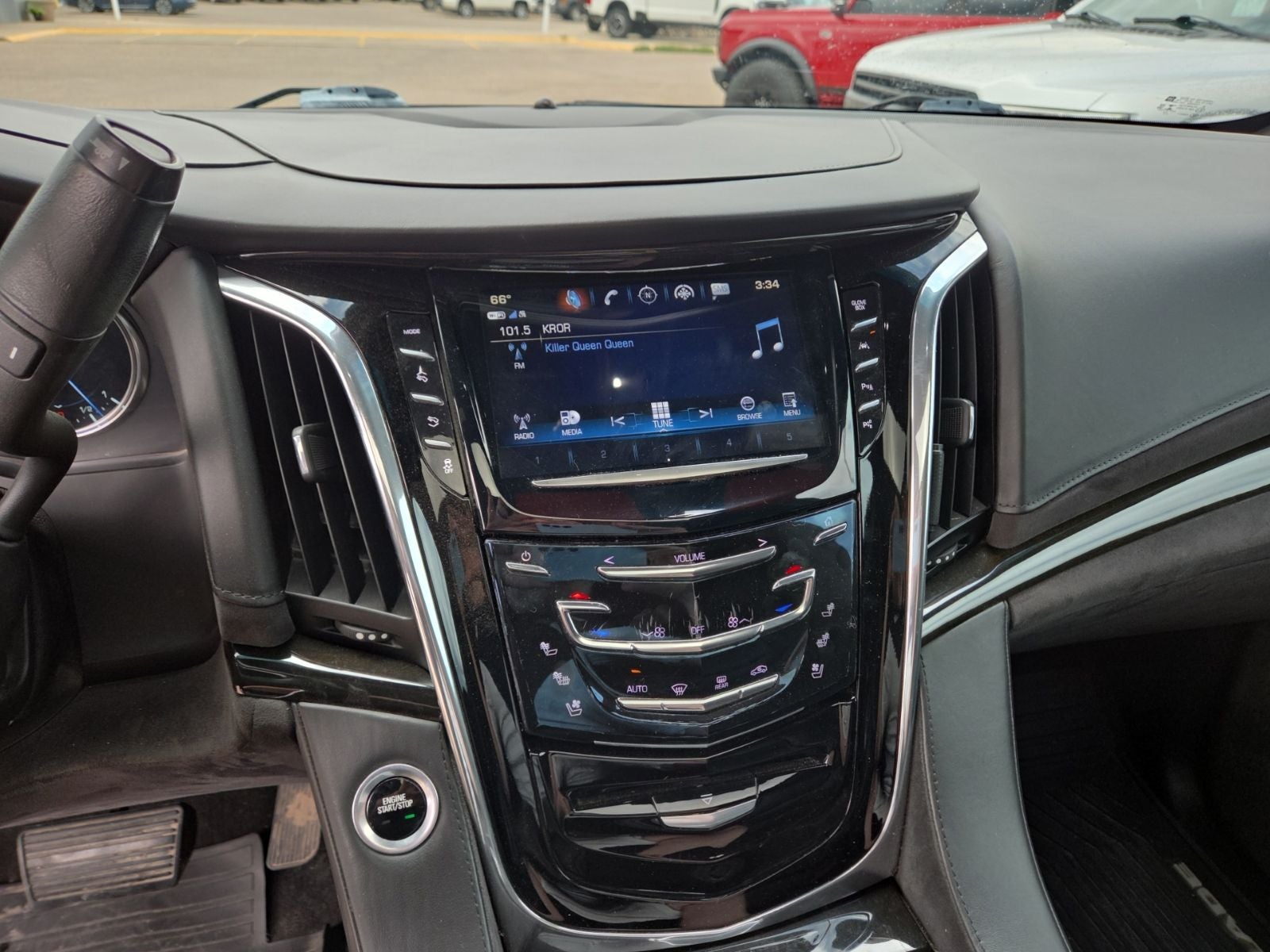 2017 Cadillac Escalade Platinum Edition 1SD