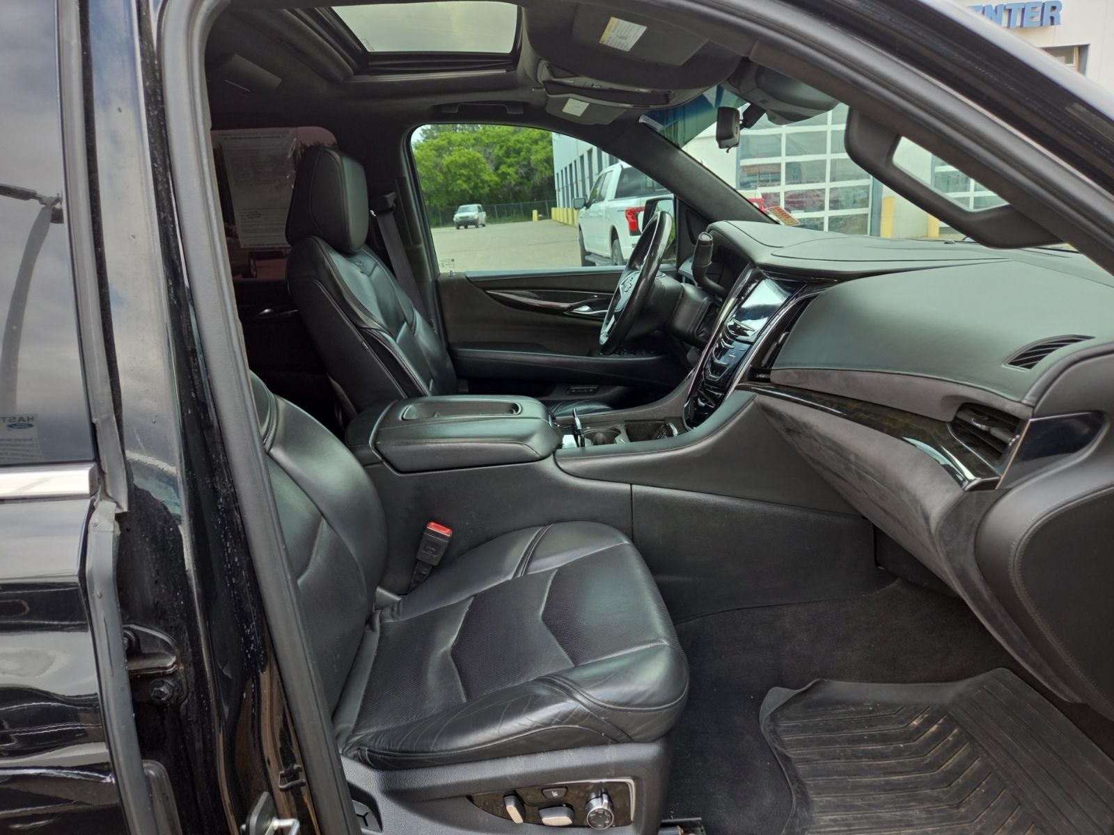 2017 Cadillac Escalade Platinum Edition 1SD