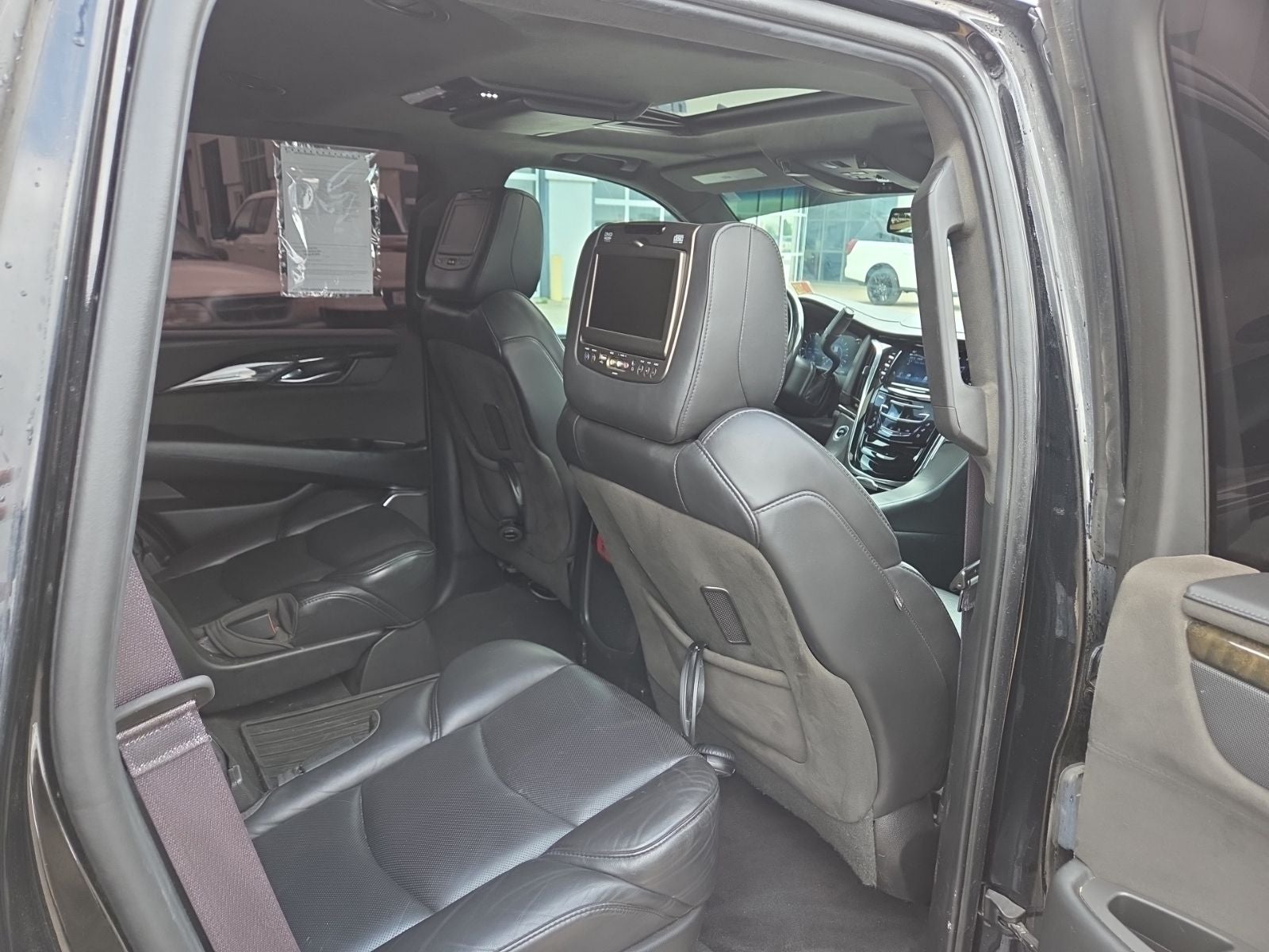 2017 Cadillac Escalade Platinum Edition 1SD