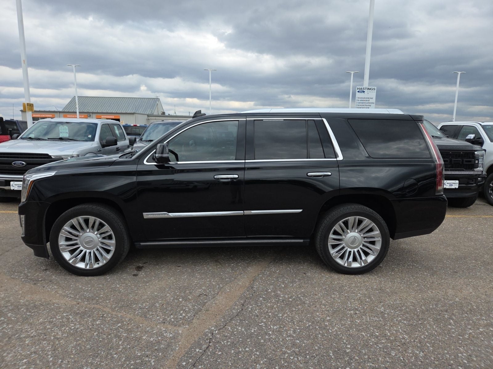 2017 Cadillac Escalade Platinum Edition 1SD