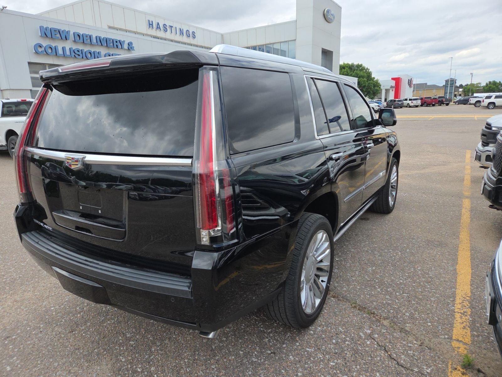 2017 Cadillac Escalade Platinum Edition 1SD