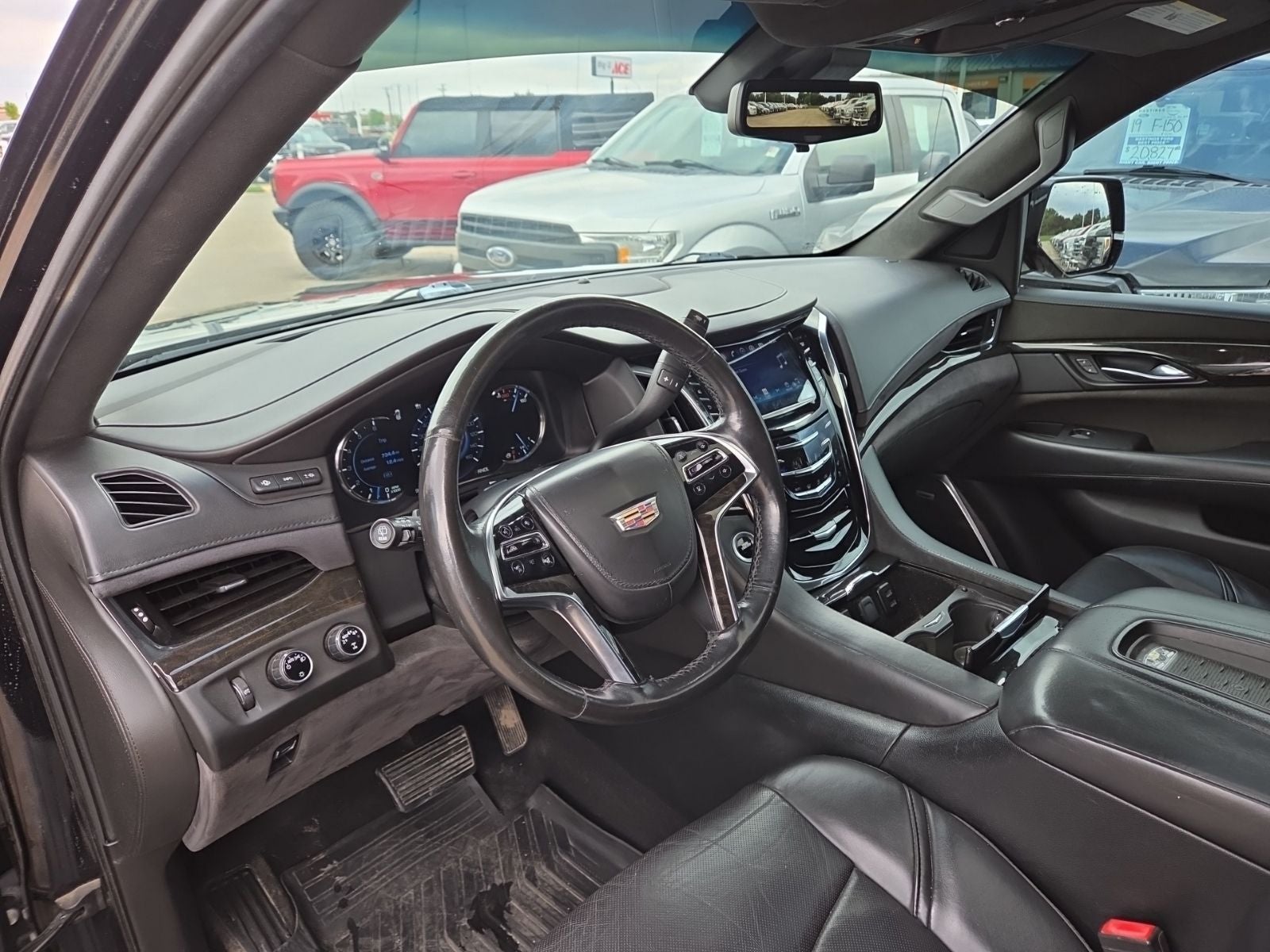 2017 Cadillac Escalade Platinum Edition 1SD