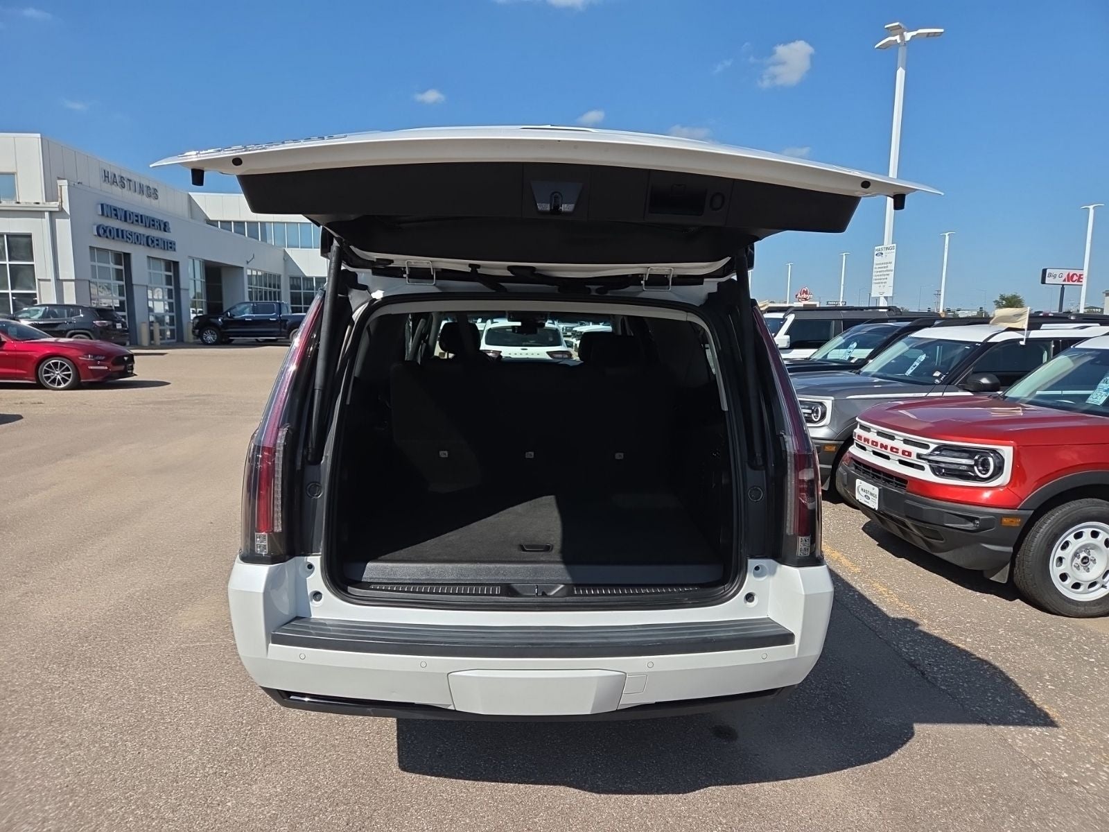 2020 Cadillac Escalade ESV Premium Luxury 1SC