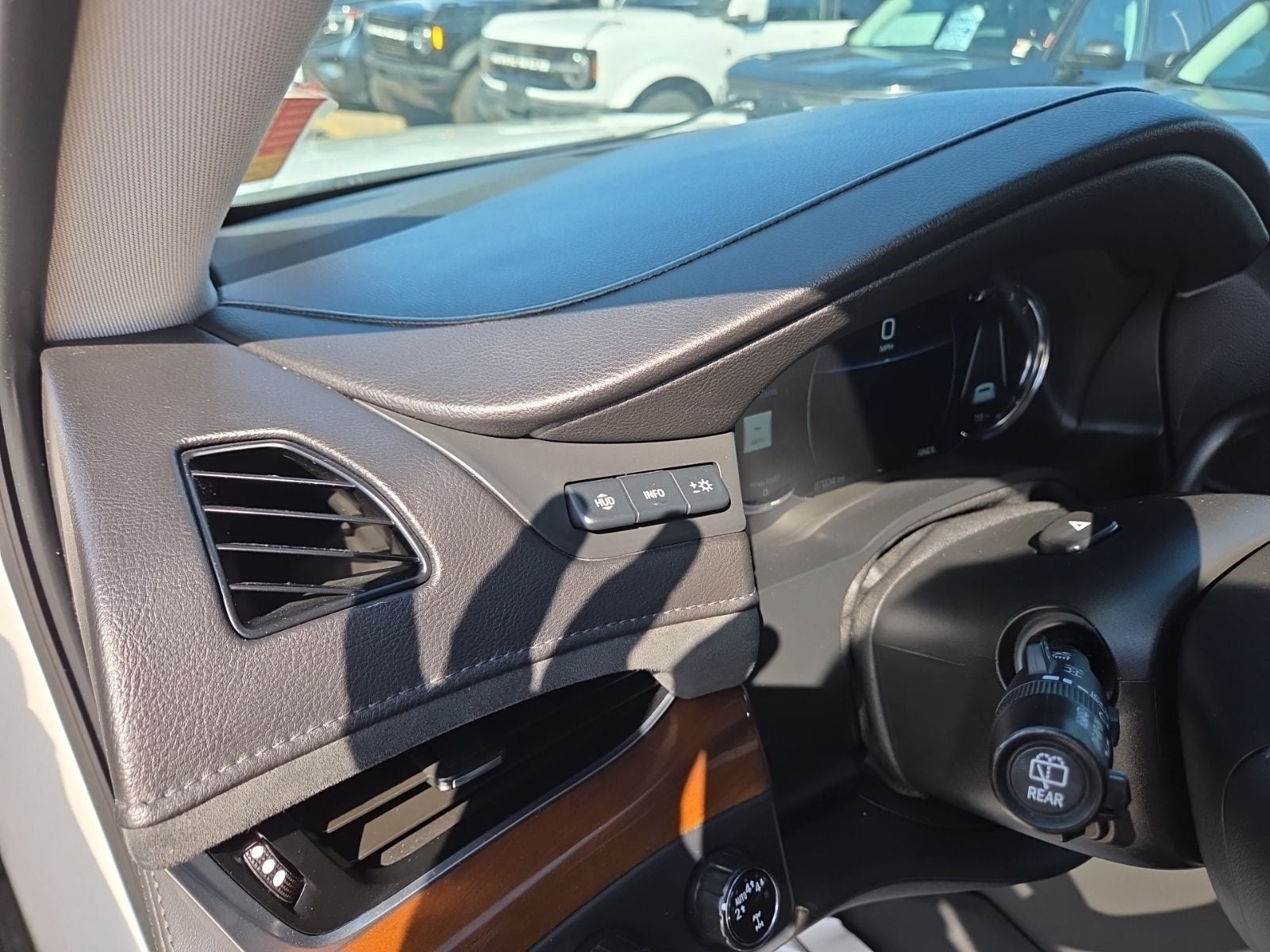 2020 Cadillac Escalade ESV Premium Luxury 1SC