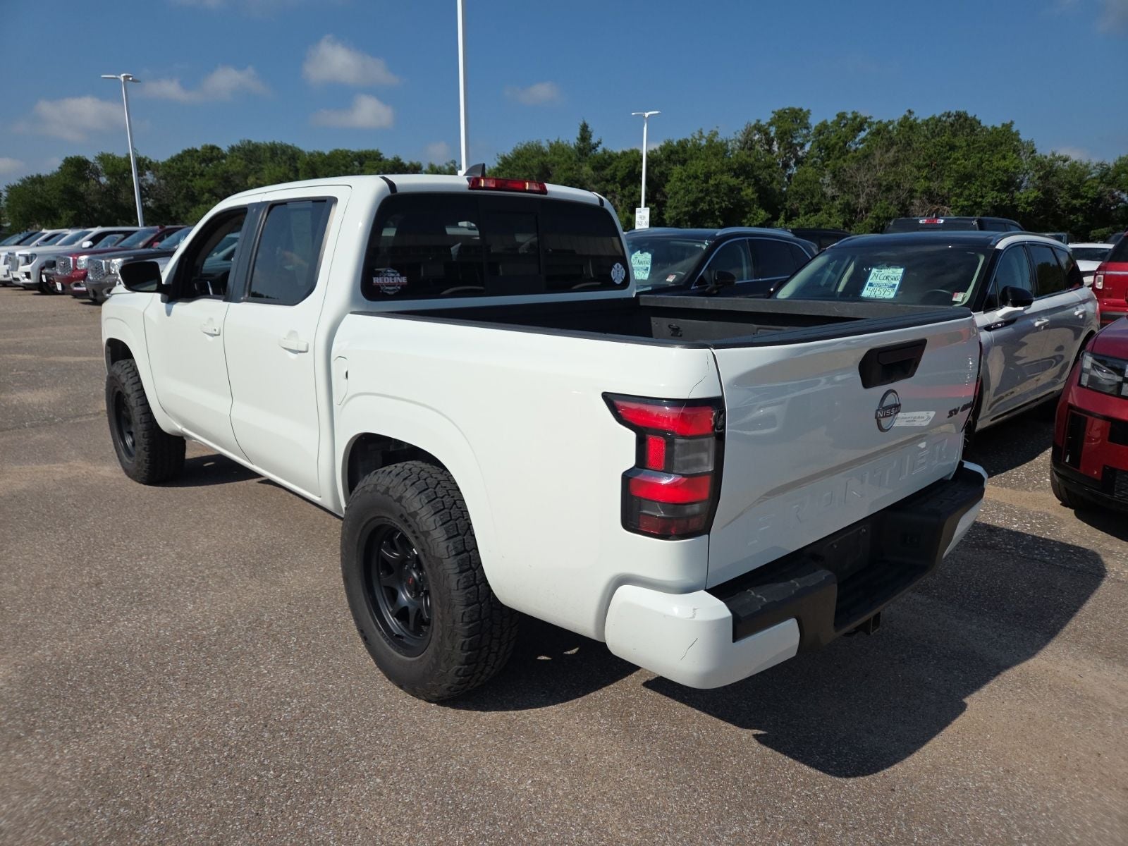 2022 Nissan Frontier SV