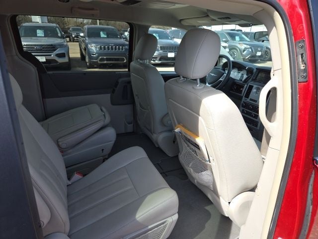 2010 Chrysler Town & Country Touring