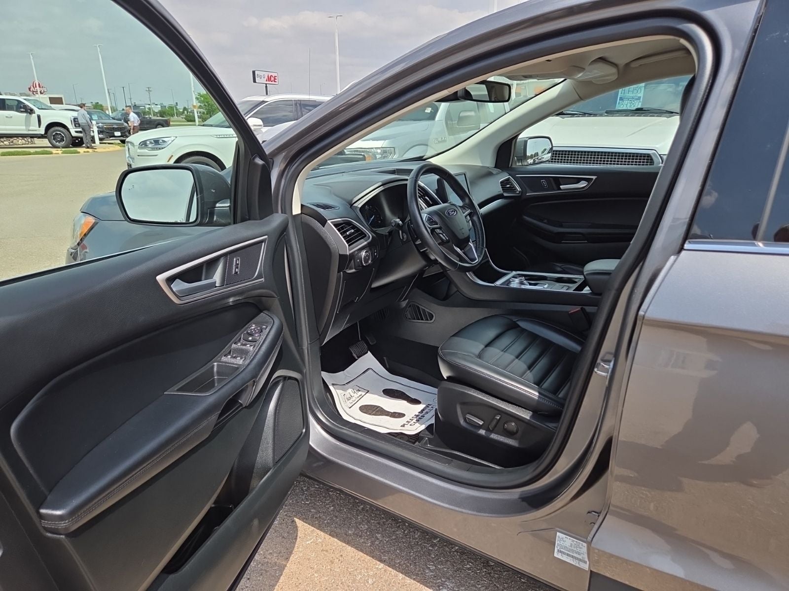 2022 Ford Edge SEL 201A