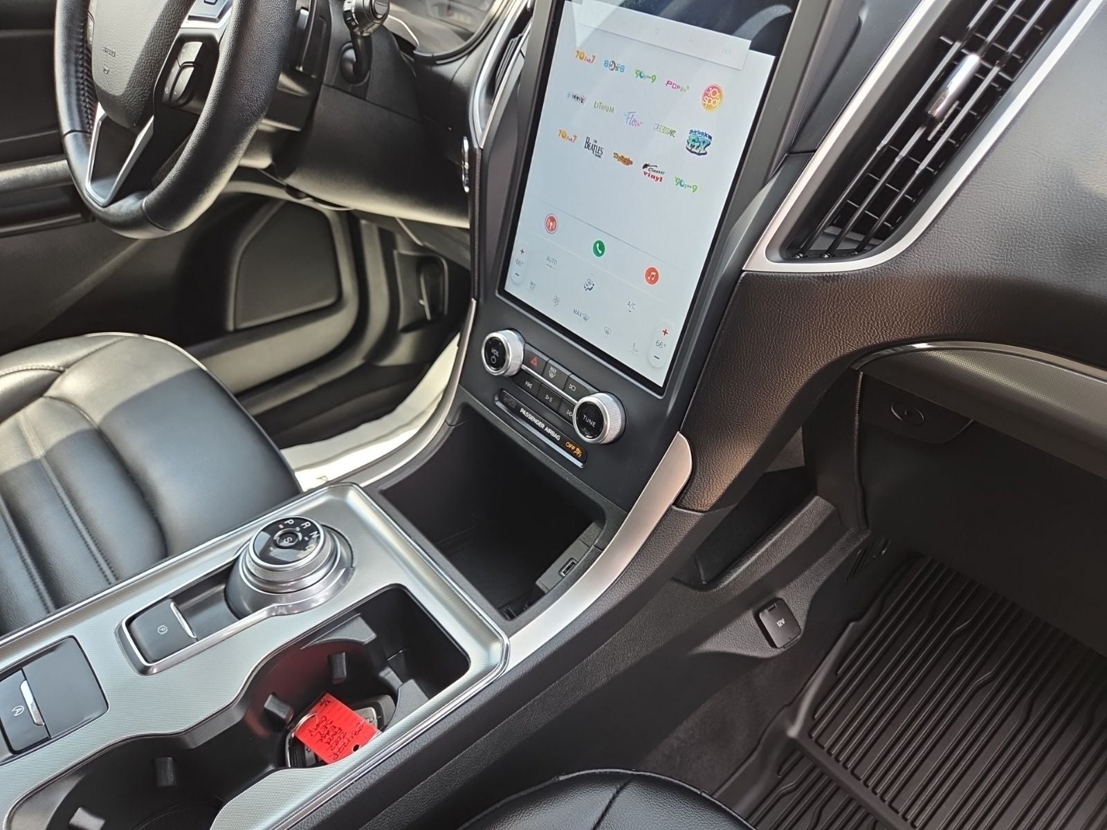 2022 Ford Edge SEL 201A
