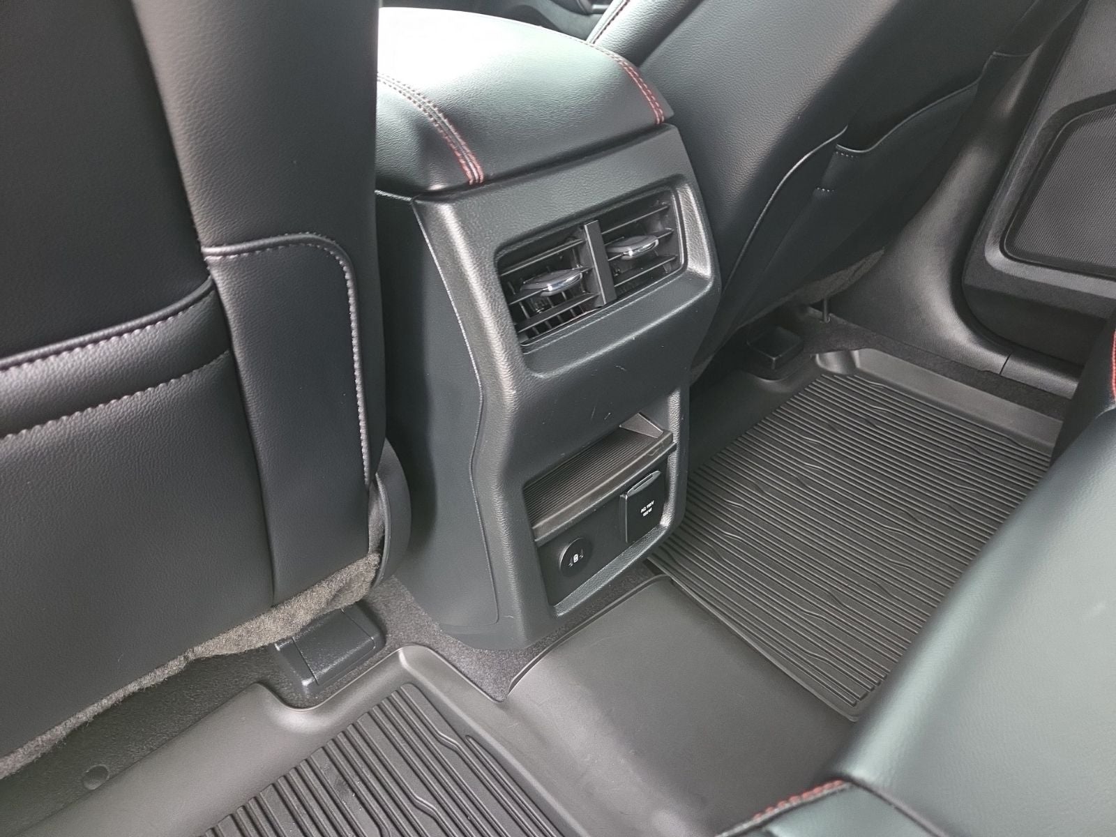 2024 Ford Edge ST Line 250A