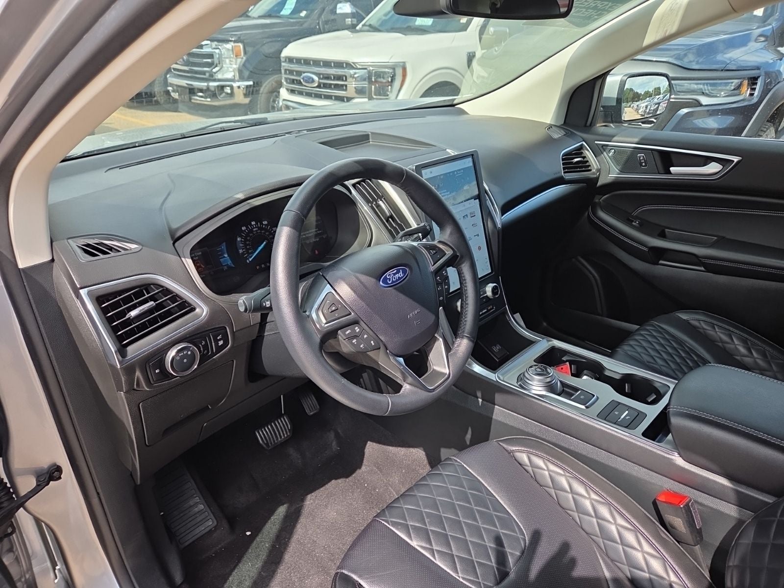 2024 Ford Edge Titanium 301A