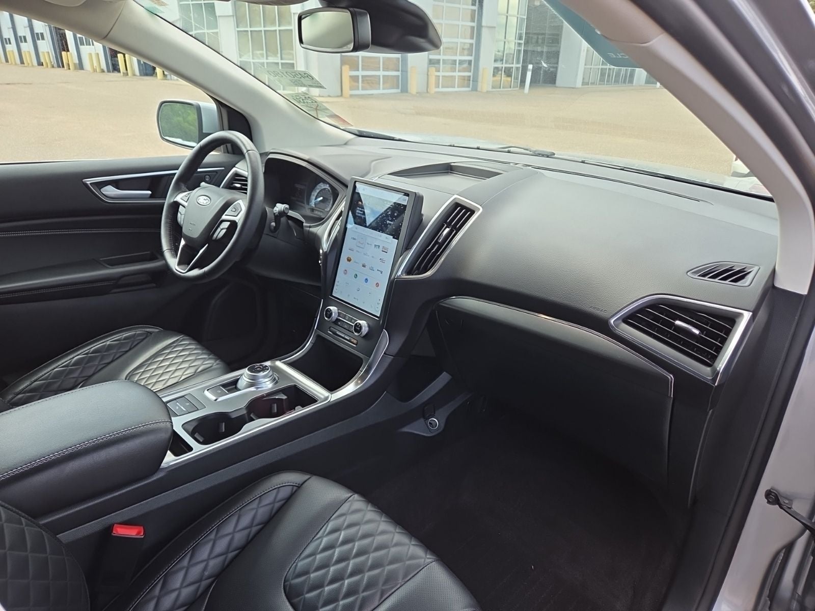 2024 Ford Edge Titanium 301A