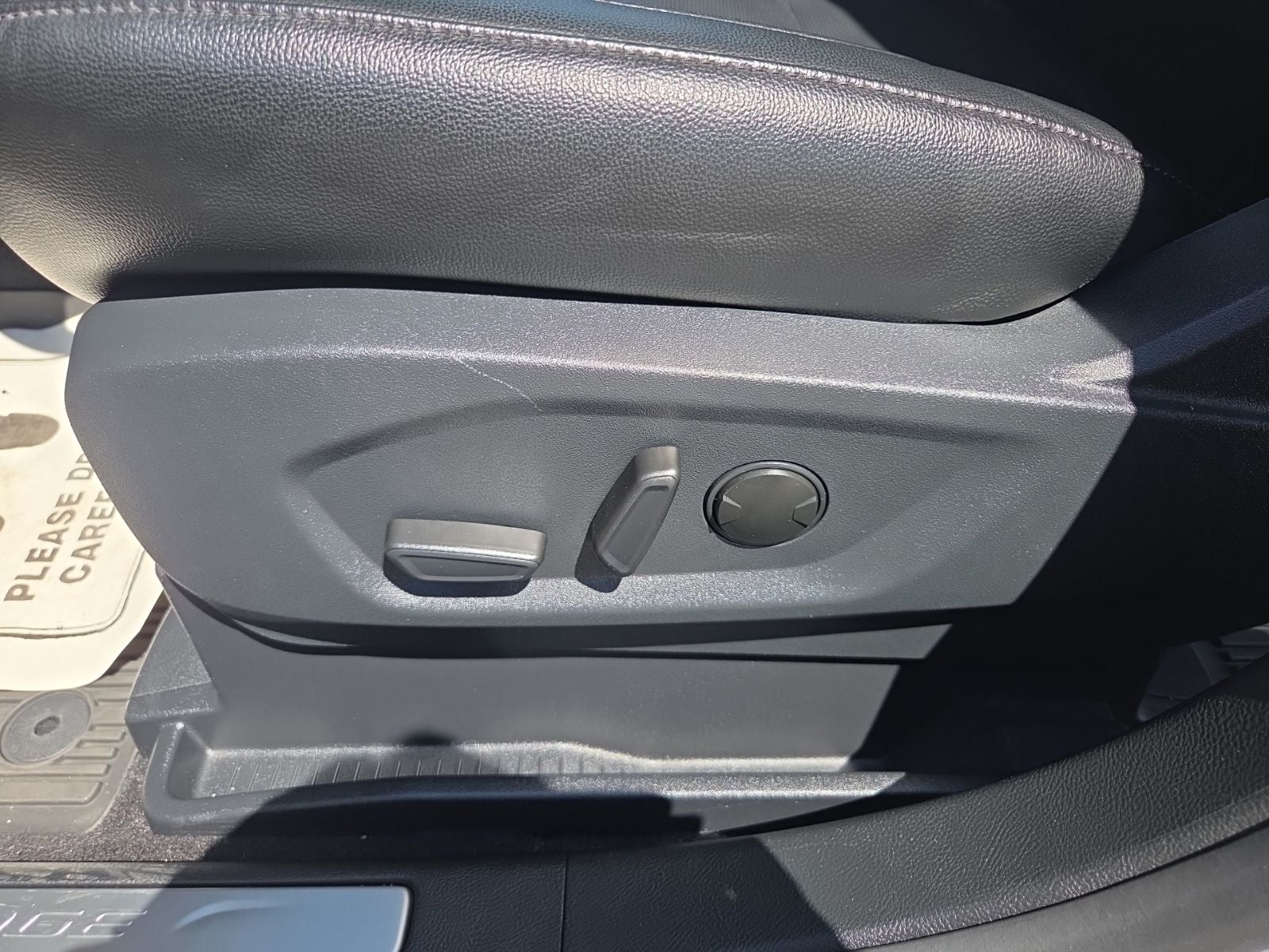 2024 Ford Edge Titanium 301A
