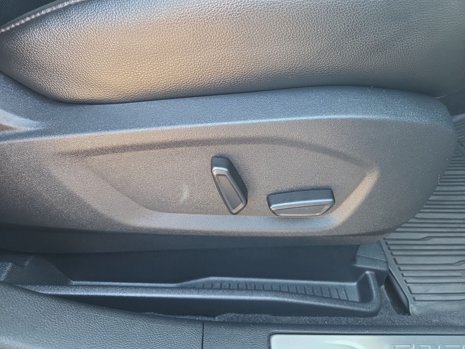 2024 Ford Edge Titanium 301A