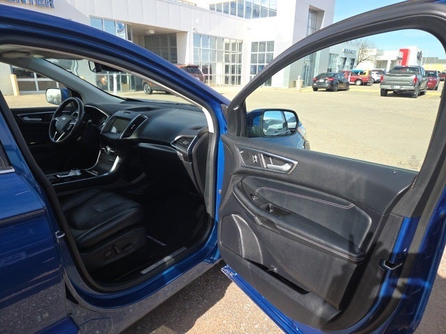 2020 Ford Edge Titanium 301A