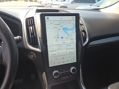 2022 Ford Edge Titanium 301A