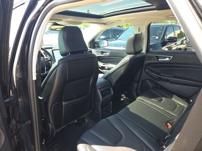 2022 Ford Edge Titanium 301A