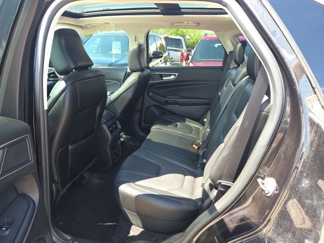 2022 Ford Edge Titanium 301A