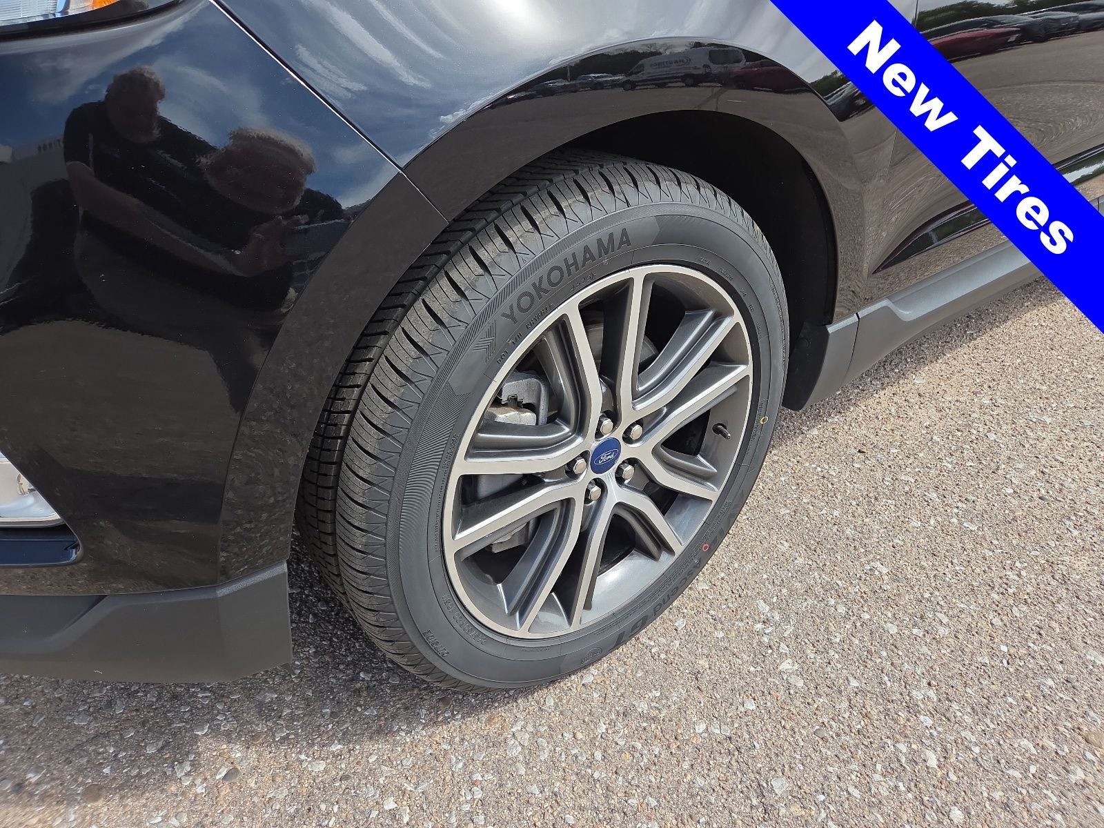 2022 Ford Edge Titanium 301A