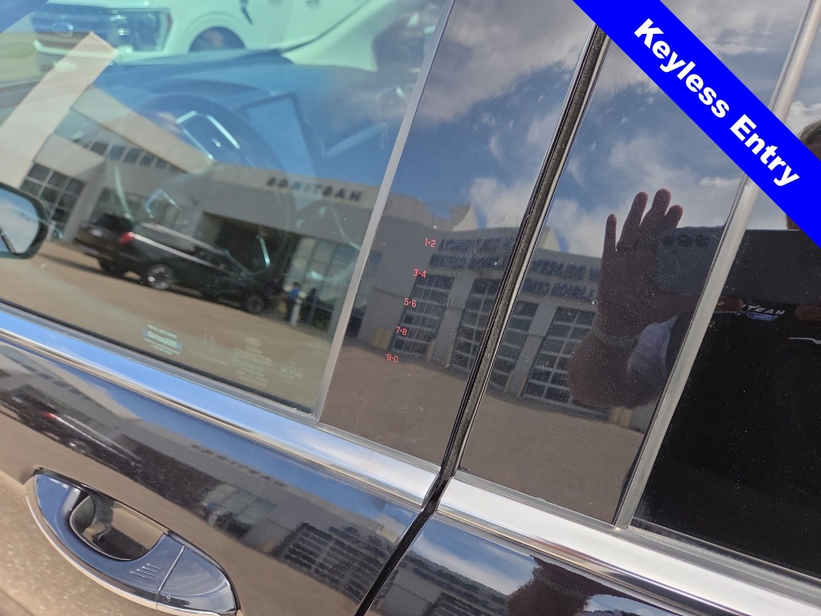 2022 Ford Edge Titanium 301A