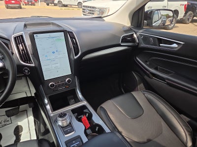 2022 Ford Edge Titanium 301A