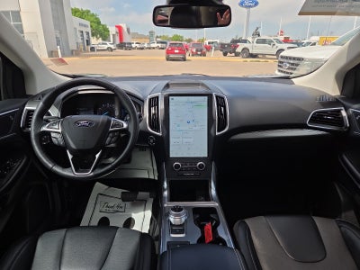 2022 Ford Edge Titanium 301A
