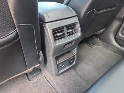 2022 Ford Edge Titanium 301A