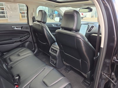 2022 Ford Edge Titanium 301A