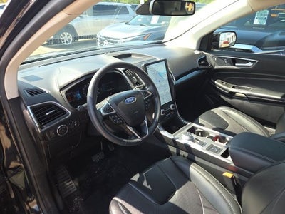 2022 Ford Edge Titanium 301A